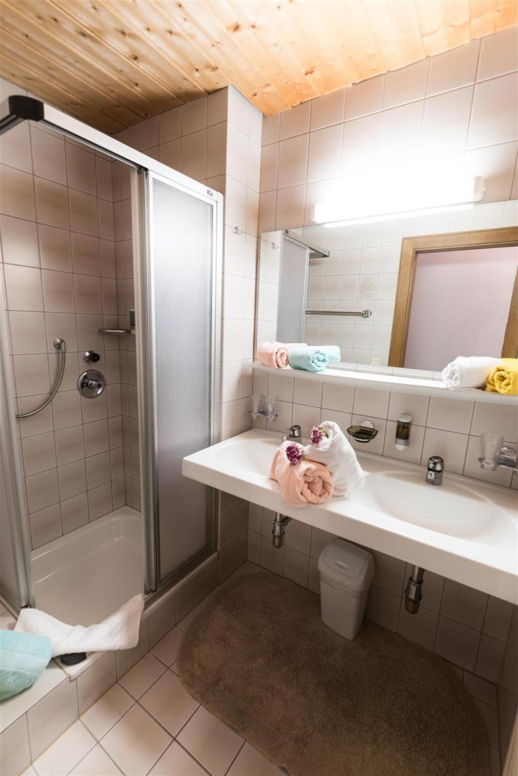 "Quality Hosts Arlberg" Hotel-Gasthof Freisleben Санкт-Антон-ам-Арльберг Номер фото